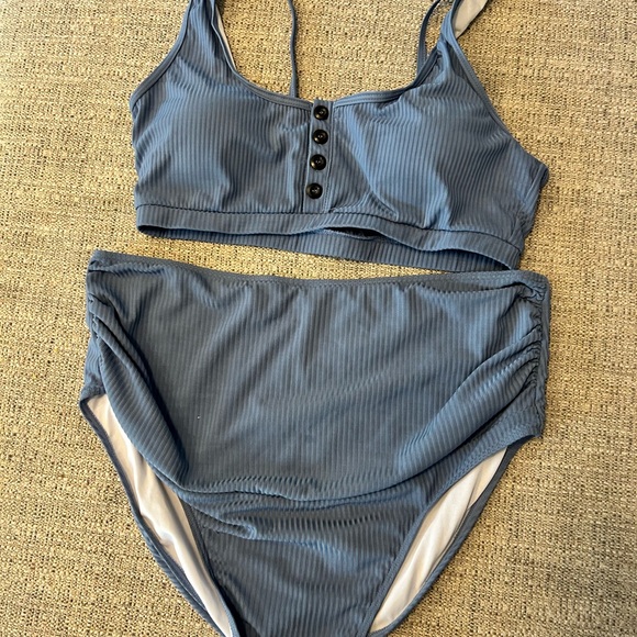 Maternity swimsuit - Picture 2 of 2